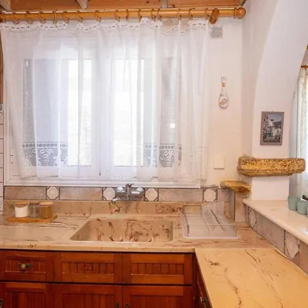 αnemelo House In Panormos *