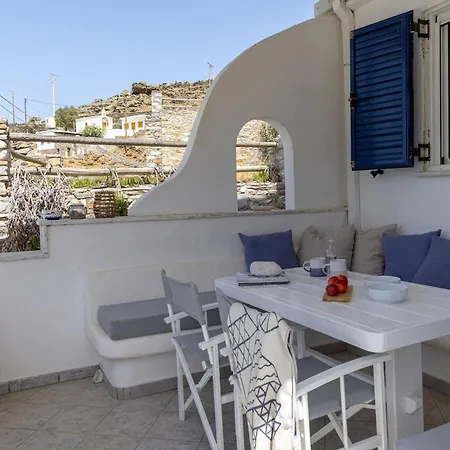 αnemelo House In Panormos Platia (Tinos)
